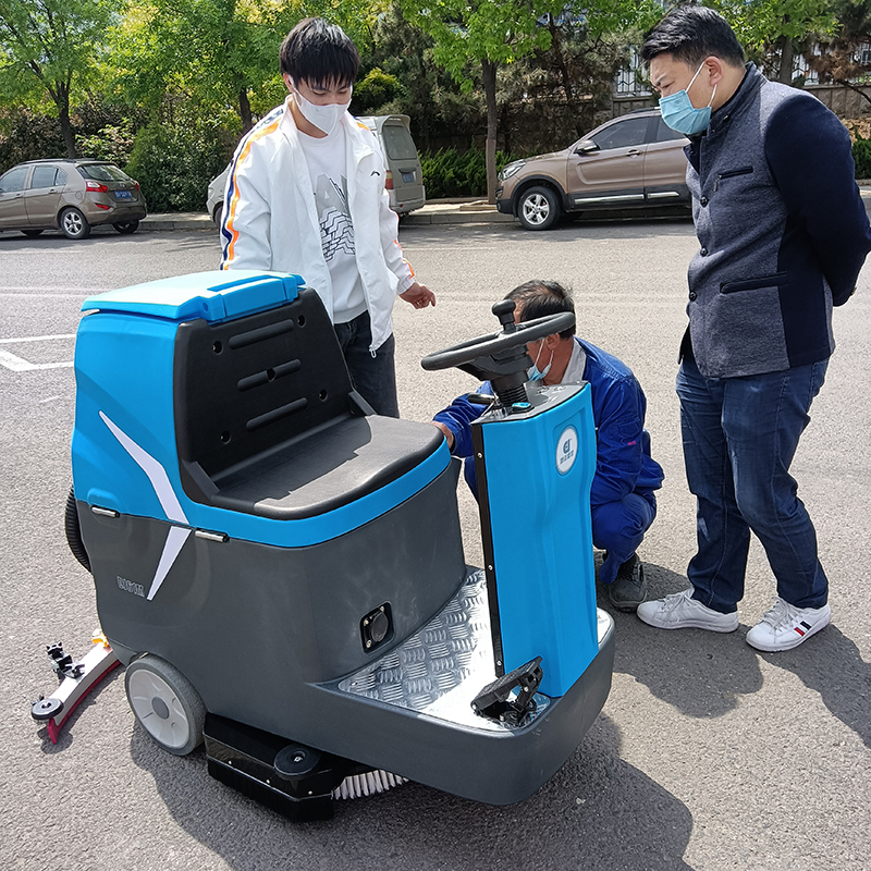 青島洗地機(jī)配置不同電池類(lèi)型價(jià)格也有差別97